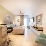 Cozy - 3 Min Walk To - Diamond 4 Appartement *
