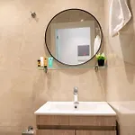 Apartament Cozy - 3 Min Walk To - Diamond 4